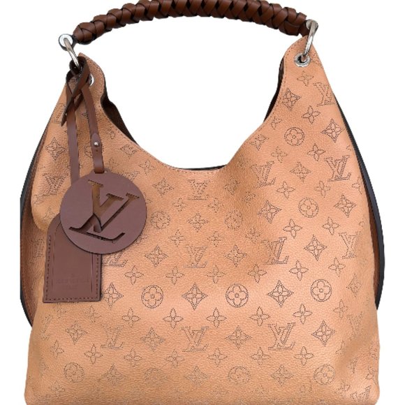 Louis Vuitton Luxary Hobo Bag in Carmel - Picture 1 of 8